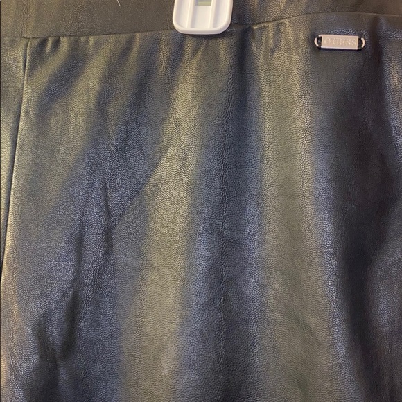 Guess leather leggings - Picture 2 of 3